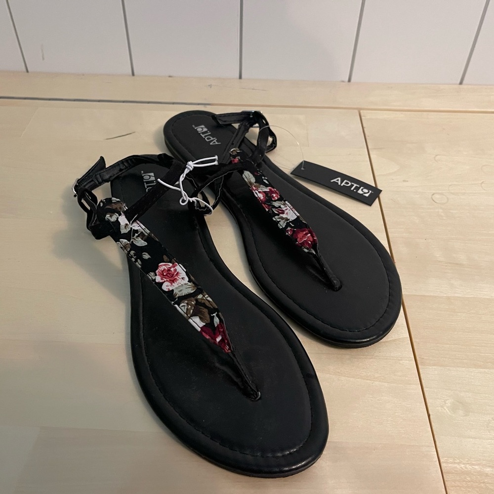 Floral sandals NWT
